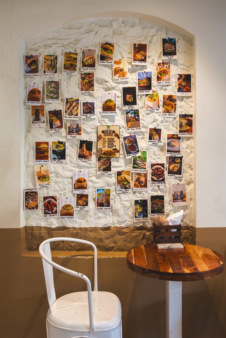 Inside Poie Re, Panjim